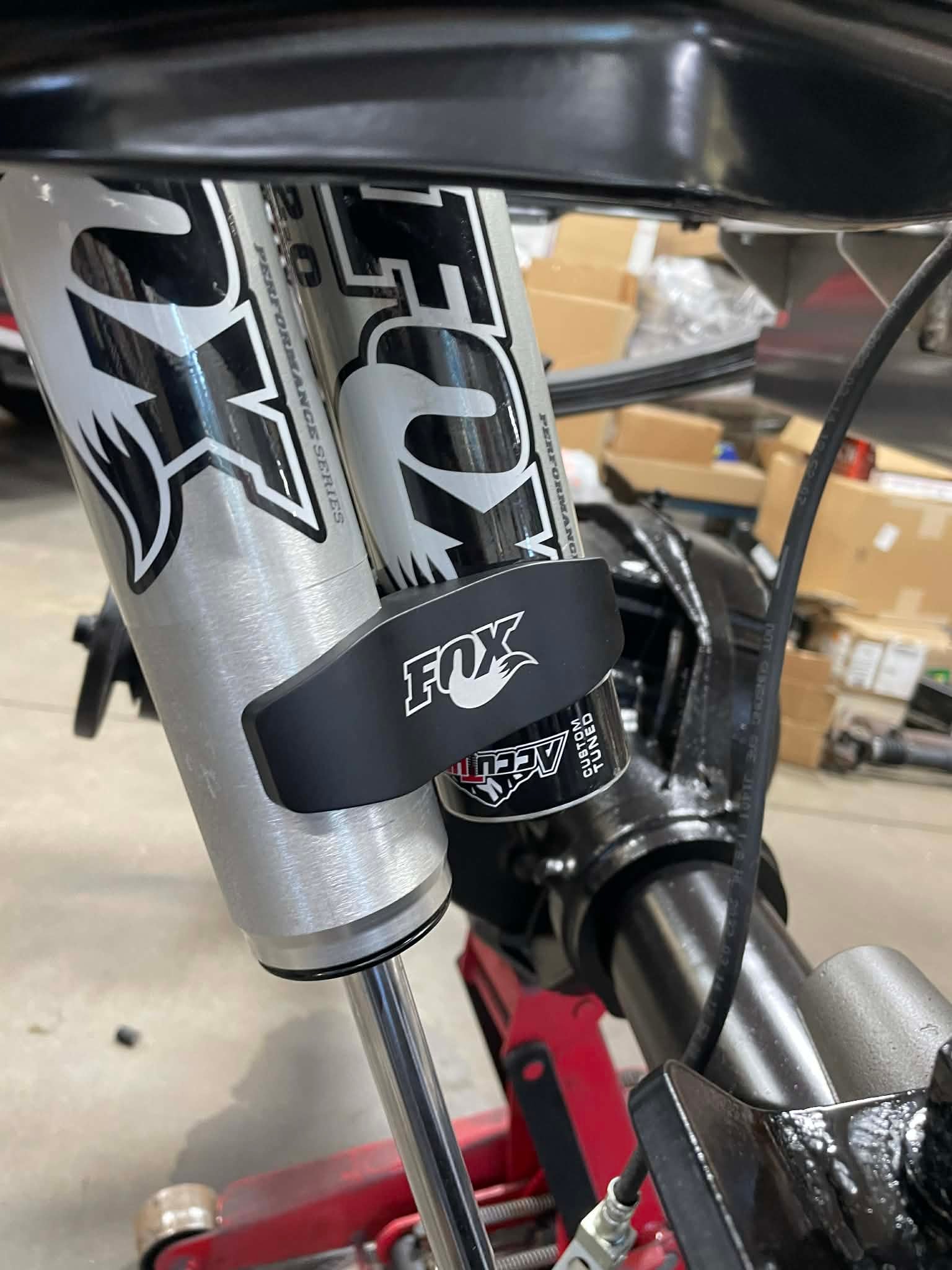 FOX suspension detail